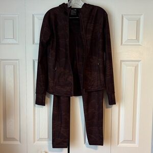 Gapfit Burgandy Camo Activewear Set MP